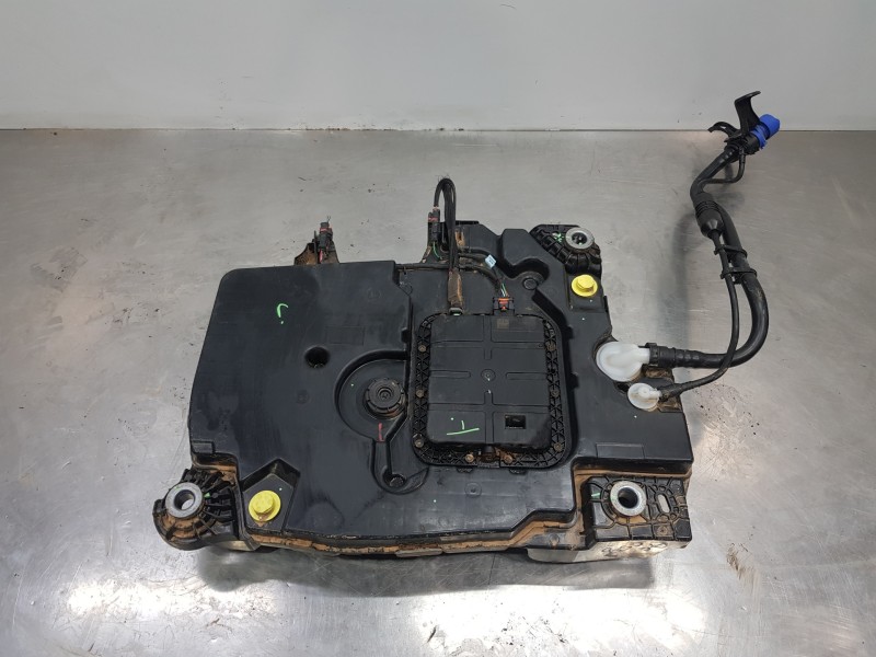 Recambio de deposito aditivo adblue fap ( deposito grande ) para citroen ds 7 crossback referencia OEM IAM 1682619380  