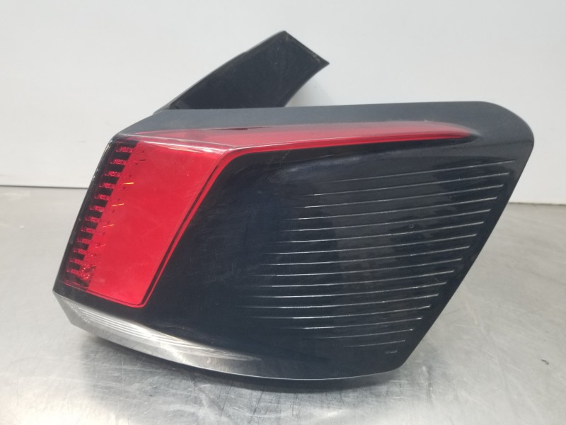 Recambio de piloto trasero derecho para peugeot 3008 active referencia OEM IAM 9810477080  