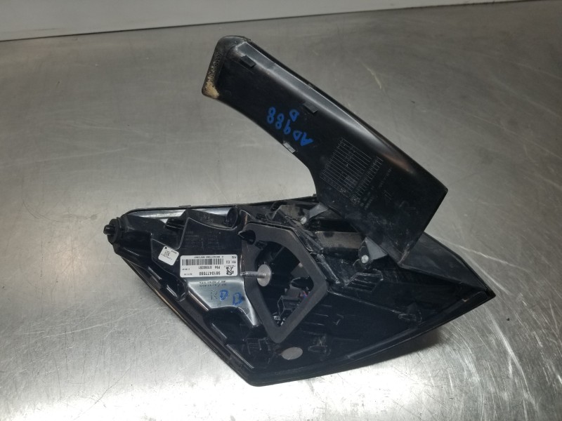 Recambio de piloto trasero derecho para peugeot 3008 active referencia OEM IAM 9810477080  