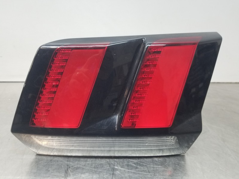 Recambio de piloto trasero derecho interior para peugeot 3008 active referencia OEM IAM 9810477780  