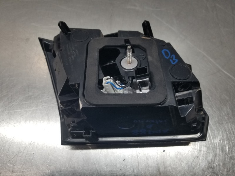 Recambio de piloto trasero derecho interior para peugeot 3008 active referencia OEM IAM 9810477780  