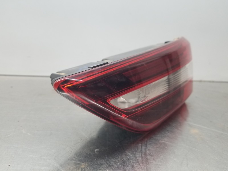 Recambio de piloto trasero derecho interior para opel grandland x selective referencia OEM IAM YP00016480  