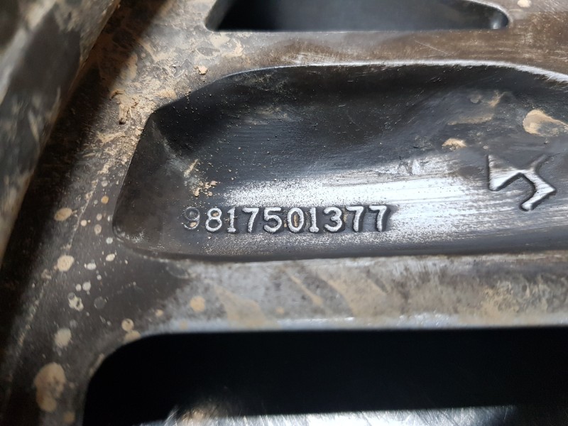 Recambio de llanta para citroen ds 7 crossback referencia OEM IAM 9817501377  
