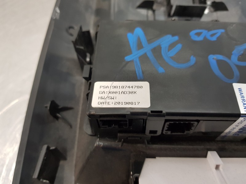 Recambio de luz interior para citroen ds 7 crossback referencia OEM IAM 9818744780  