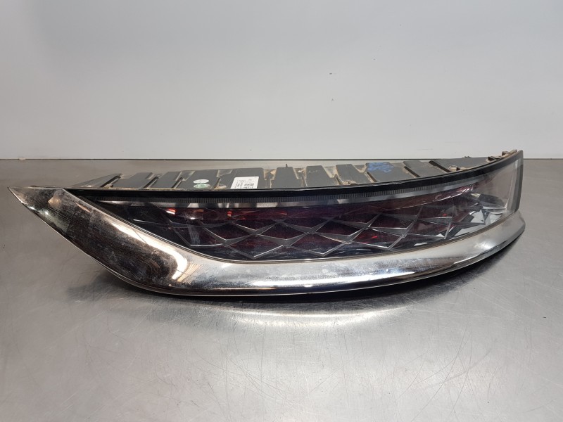 Recambio de piloto trasero derecho para citroen ds 7 crossback referencia OEM IAM 9815722580  