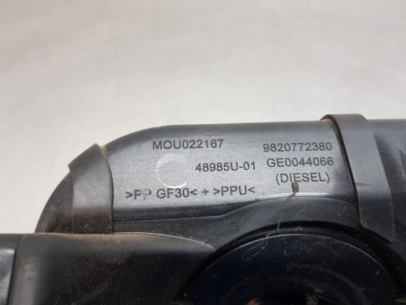 Recambio de tapa exterior combustible para citroen ds 7 crossback referencia OEM IAM 9842916580  