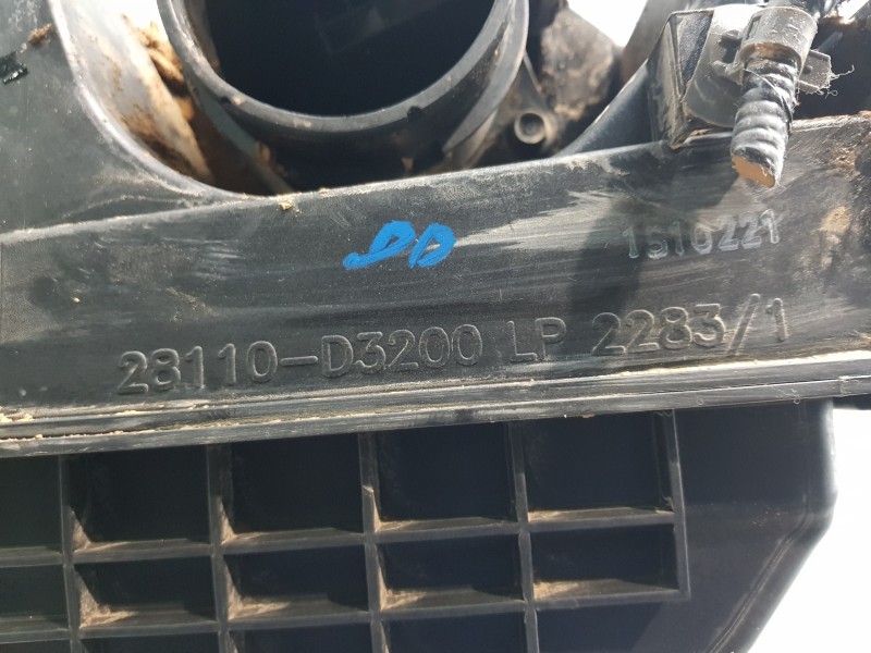 Recambio de filtro aire para hyundai tucson klass referencia OEM IAM 28110D3200  