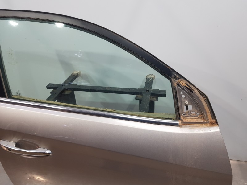 Recambio de puerta delantera derecha para hyundai tucson klass referencia OEM IAM 76004D7000  