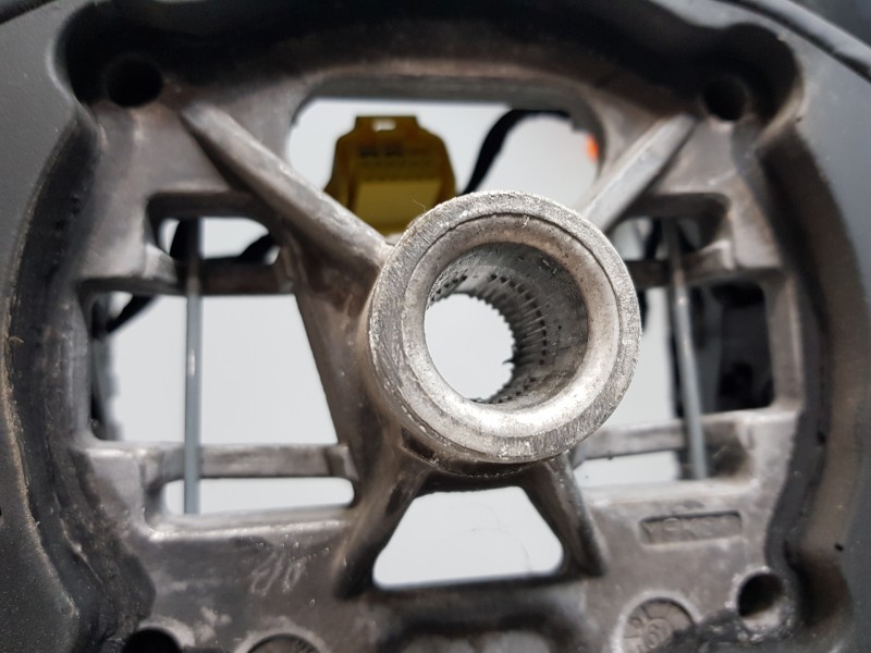 Recambio de volante para citroen ds 7 crossback referencia OEM IAM 98186252ZD  