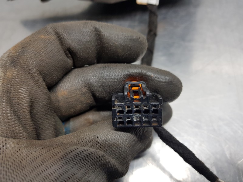 Recambio de retrovisor derecho para opel mokka edition referencia OEM IAM 983747249V  