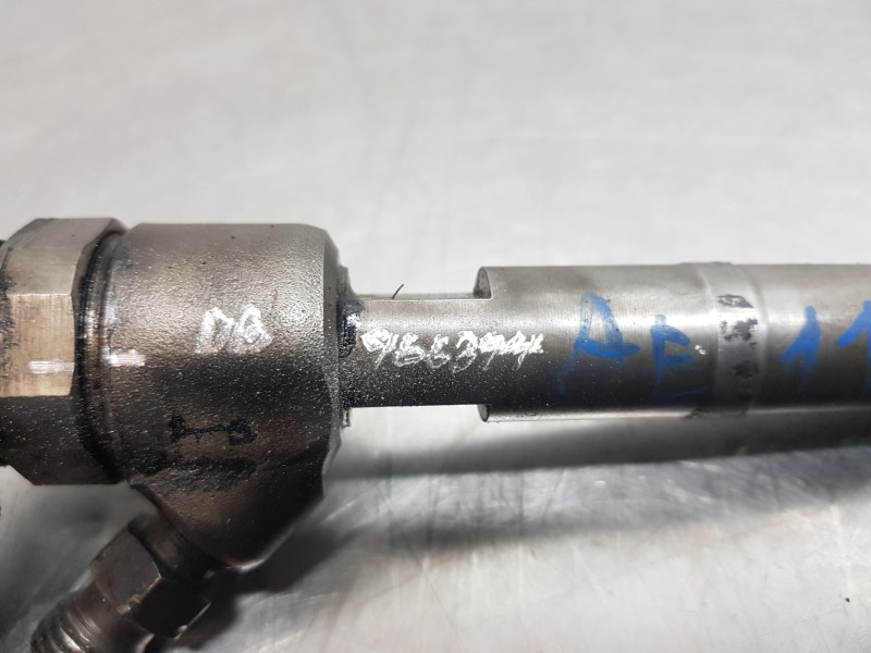 Recambio de inyector para mercedes clase c (w203) berlina elegance referencia OEM IAM 0445110177  