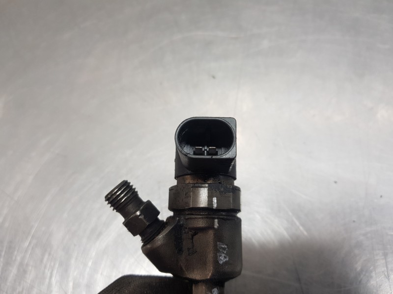 Recambio de inyector para mercedes clase c (w203) berlina elegance referencia OEM IAM 0445110177  