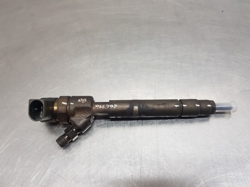 Recambio de inyector para mercedes clase c (w203) berlina elegance referencia OEM IAM 0445110177  