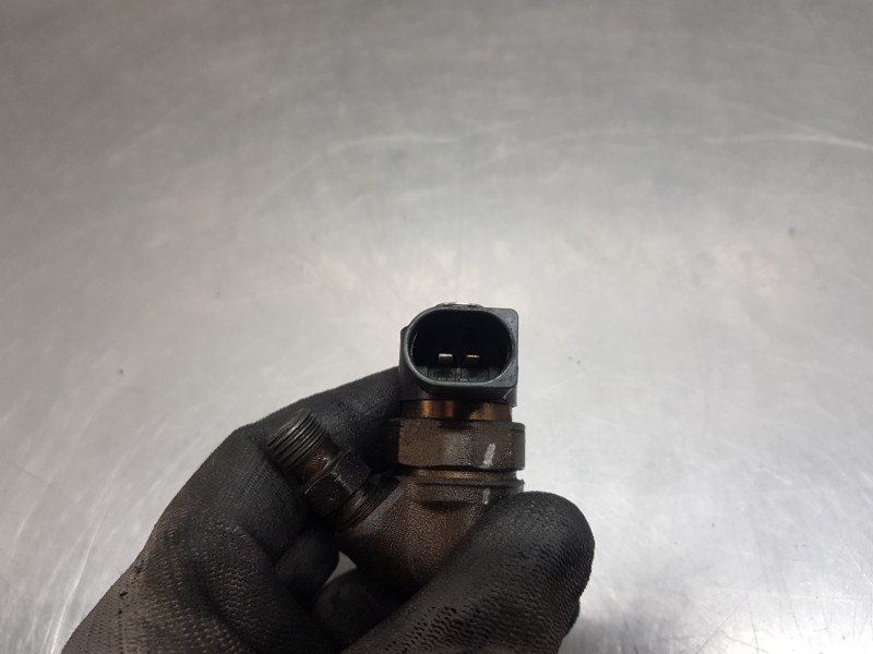 Recambio de inyector para mercedes clase c (w203) berlina elegance referencia OEM IAM 0445110177  