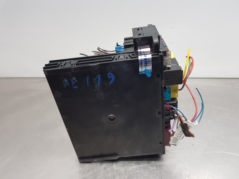Recambio de caja reles / fusibles para mercedes clase c (w203) berlina elegance referencia OEM IAM A2095451401 5DK00848512 