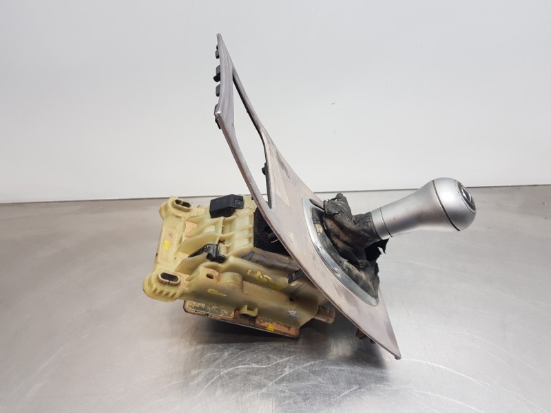 Recambio de palanca cambio para mercedes clase c (w203) berlina elegance referencia OEM IAM A2032675524  