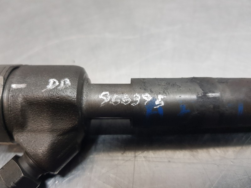 Recambio de inyector para mercedes clase c (w203) berlina elegance referencia OEM IAM 8986435111 0445110177 