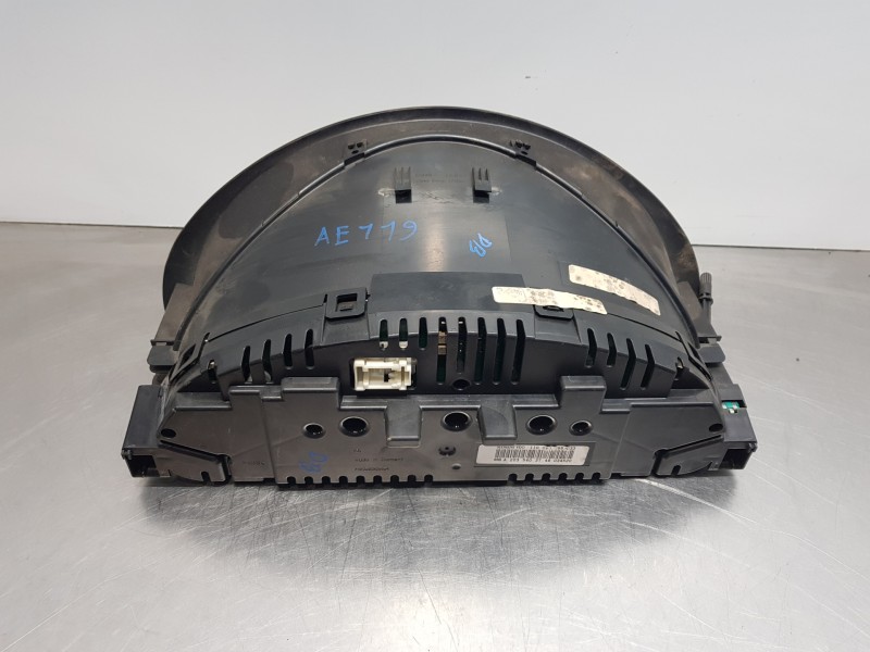Recambio de cuadro instrumentos para mercedes clase c (w203) berlina elegance referencia OEM IAM A2035404148 A2035403748 