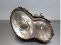 Recambio de faro derecho para mercedes clase c (w203) berlina elegance referencia OEM IAM A2038203861  
