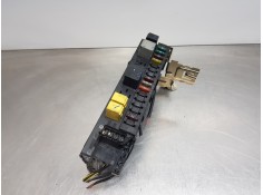 Recambio de caja reles / fusibles para mercedes clase c (w203) berlina elegance referencia OEM IAM A2095451501 5DK00848602  2
