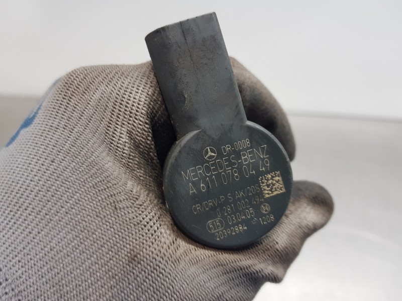 Recambio de rampa inyectora para mercedes clase c (w203) berlina elegance referencia OEM IAM A6110780449 A6110700395 