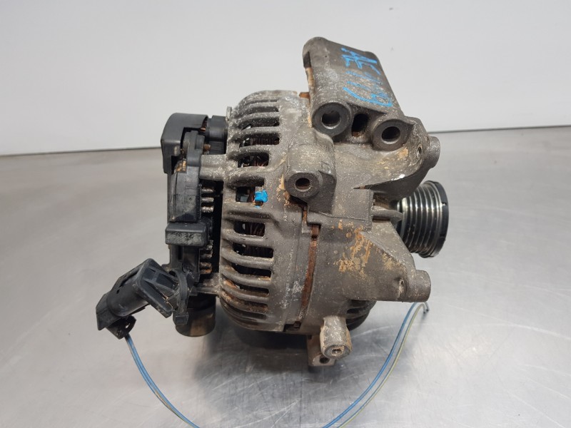 Recambio de alternador para mercedes clase c (w203) berlina elegance referencia OEM IAM A0131540002  