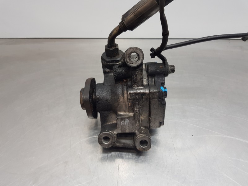 Recambio de bomba direccion para mercedes clase c (w203) berlina elegance referencia OEM IAM A0044661301  