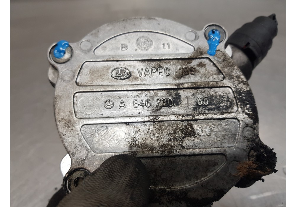 Recambio de depresor freno / bomba vacio para mercedes clase c (w203) berlina elegance referencia OEM IAM A6462300365 A646230116