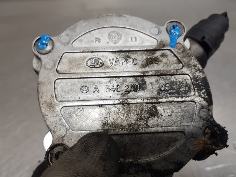 Recambio de depresor freno / bomba vacio para mercedes clase c (w203) berlina elegance referencia OEM IAM A6462300365 A646230116