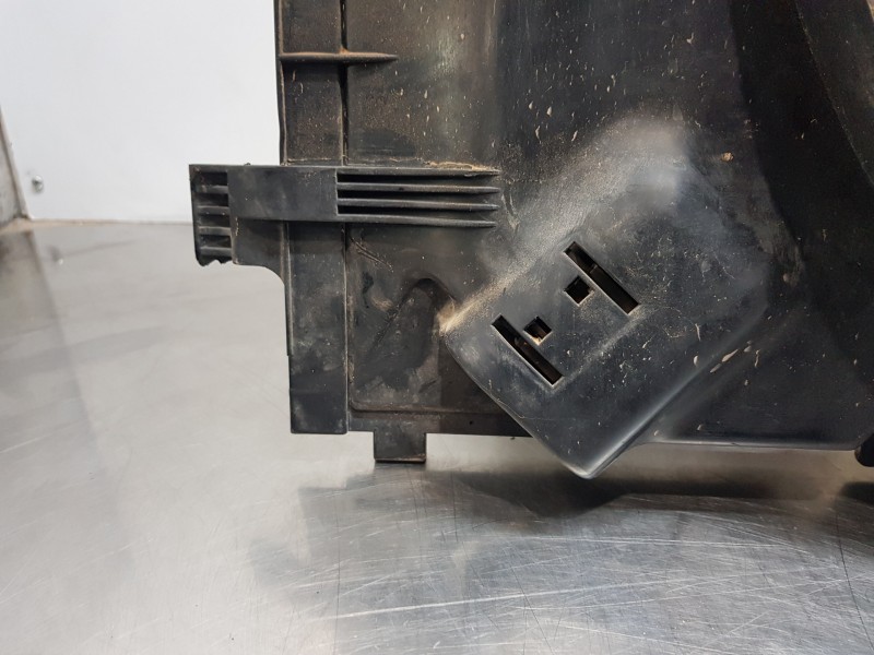 Recambio de electroventilador para mercedes clase c (w203) berlina elegance referencia OEM IAM A2035001693 A2035400688 