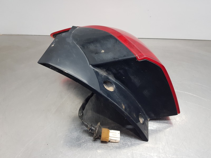 Recambio de piloto trasero derecho para mitsubishi asx (ga0w) chalenge referencia OEM IAM 8330A690  