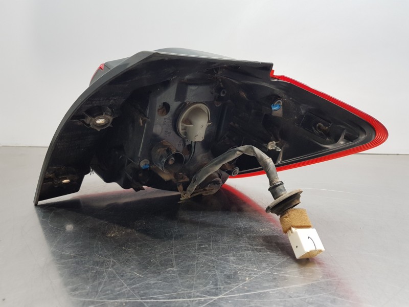 Recambio de piloto trasero izquierdo para mitsubishi asx (ga0w) chalenge referencia OEM IAM 8330A689  