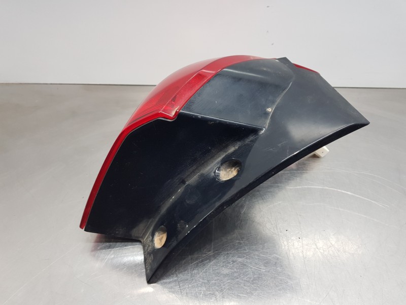 Recambio de piloto trasero izquierdo para mitsubishi asx (ga0w) chalenge referencia OEM IAM 8330A689  