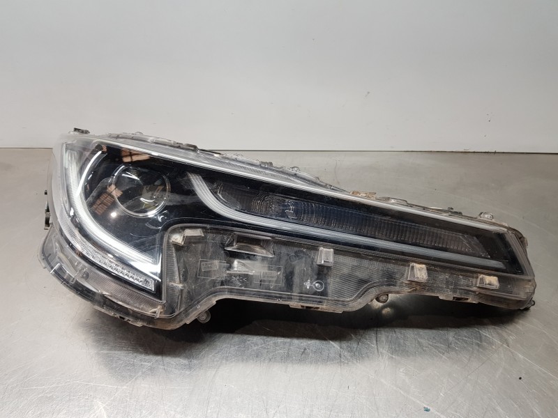 Recambio de faro derecho para toyota corolla touring sports (e21) hybrid referencia OEM IAM 8113002S70  