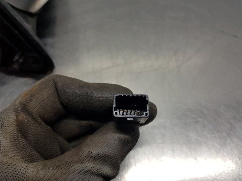 Recambio de retrovisor izquierdo para dacia duster iii extreme referencia OEM IAM 232636325  