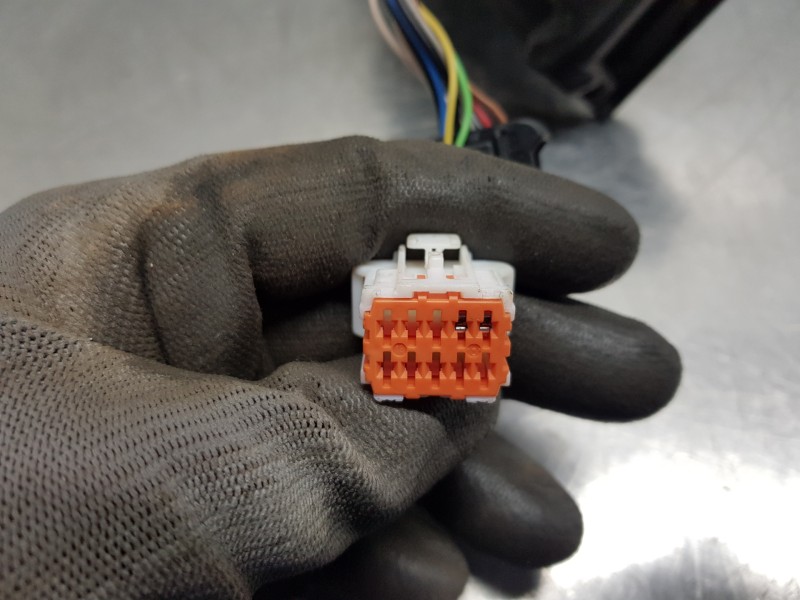 Recambio de retrovisor izquierdo para peugeot 3008 active referencia OEM IAM 1635224180  