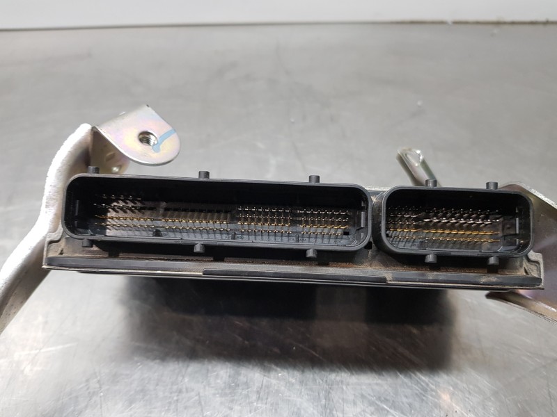 Recambio de centralita motor uce para toyota corolla (e21) hybrid referencia OEM IAM 8966602750  