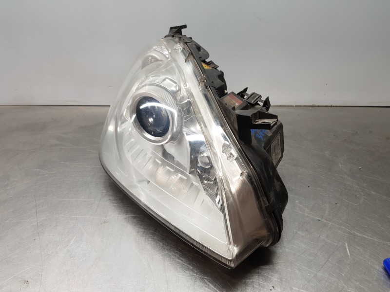 Recambio de faro derecho para mercedes clase a (w169) elegance referencia OEM IAM A1698206261  