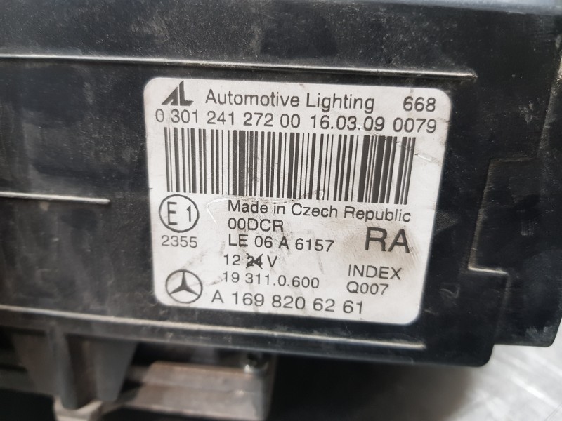 Recambio de faro derecho para mercedes clase a (w169) elegance referencia OEM IAM A1698206261  
