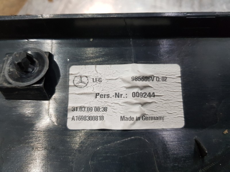 Recambio de torpedo para mercedes clase a (w169) elegance referencia OEM IAM A1698360018  