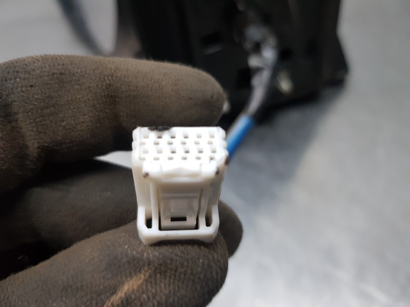 Recambio de retrovisor izquierdo para nissan pulsar (c13) fastback referencia OEM IAM 963023ZP0B  