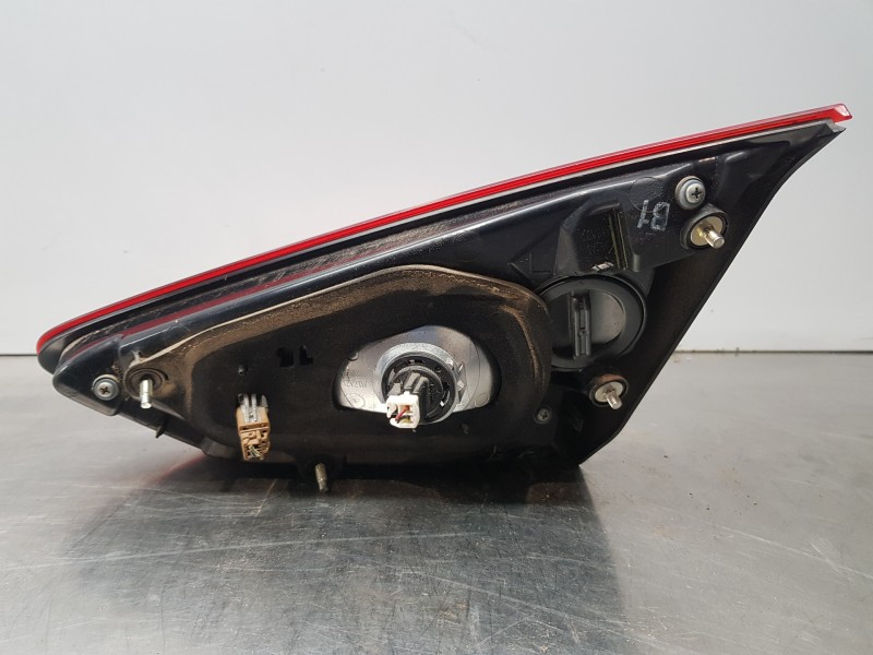 Recambio de piloto trasero izquierdo interior para nissan pulsar (c13) fastback referencia OEM IAM 265553ZL5B  