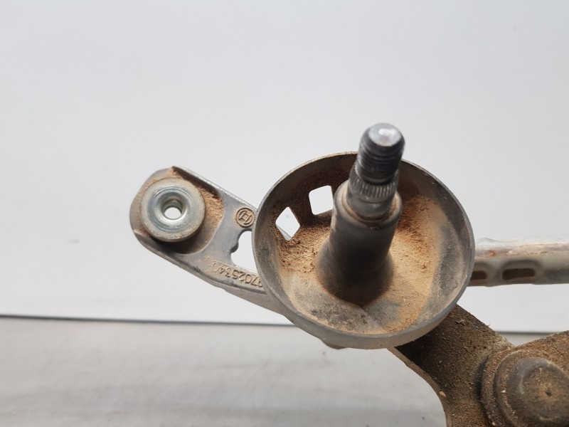 Recambio de motor limpia delantero para nissan pulsar (c13) fastback referencia OEM IAM 288004MA0A 0390243237 