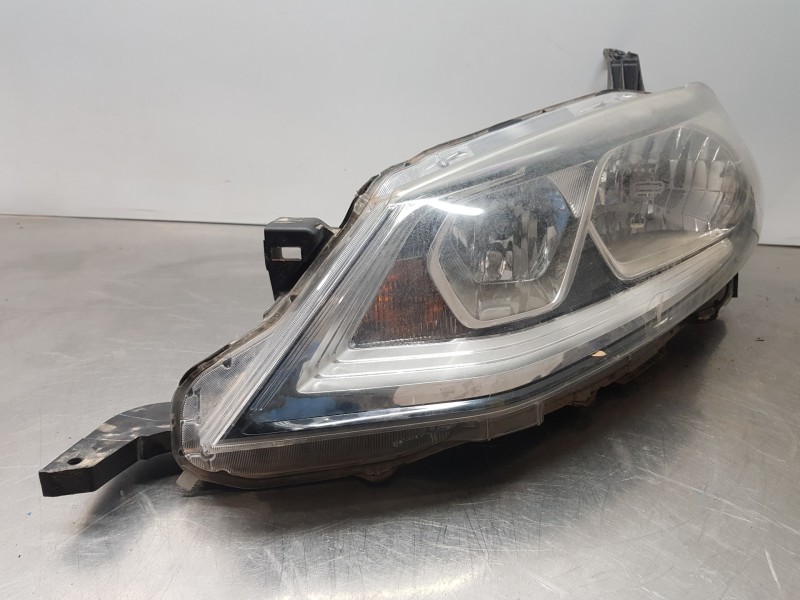 Recambio de faro izquierdo para nissan pulsar (c13) fastback referencia OEM IAM 260603ZL0A  