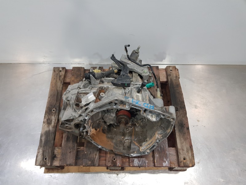 Recambio de caja cambios para nissan pulsar (c13) fastback referencia OEM IAM TL4131  