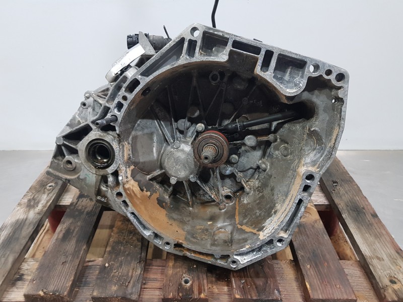 Recambio de caja cambios para nissan pulsar (c13) fastback referencia OEM IAM TL4131  
