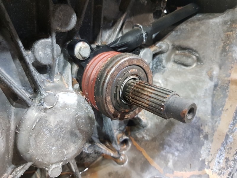 Recambio de caja cambios para nissan pulsar (c13) fastback referencia OEM IAM TL4131  