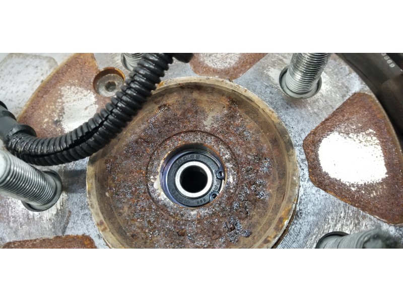 Recambio de mangueta delantera derecha para ssangyong kyron 200 xdi limited referencia OEM IAM 4122109004  