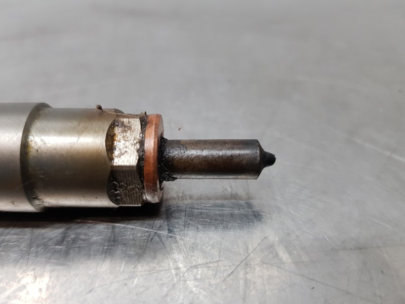 Recambio de inyector para renault master ii phase 2 caja cerrada furgón referencia OEM IAM 0445110141  