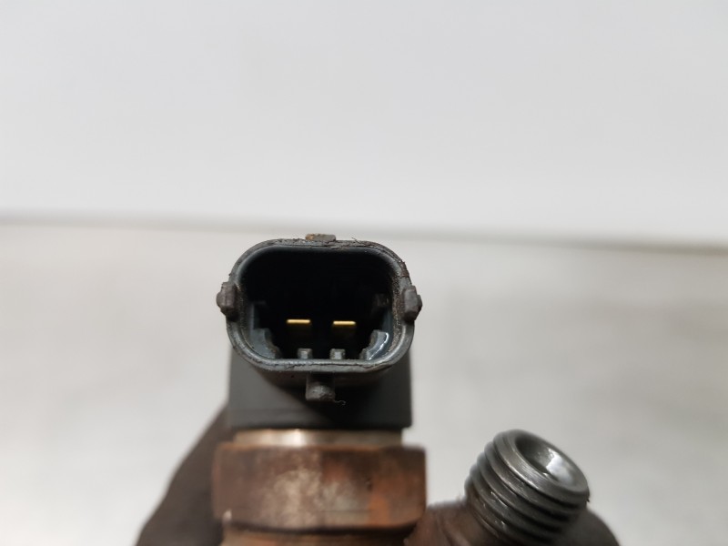 Recambio de inyector para renault master ii phase 2 caja cerrada furgón referencia OEM IAM 0445110141  